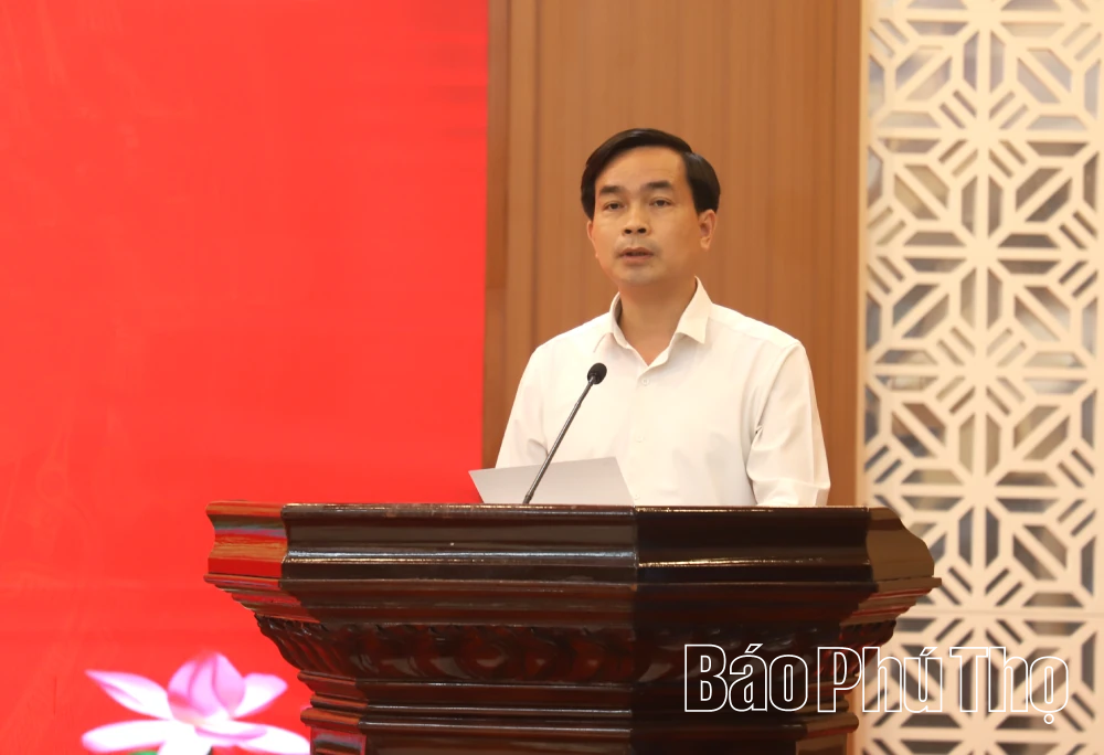 Khai giảng lớp bồi dưỡng nghiệp vụ quản lý nhà nước cho công chức 70 xã, phường có tính đô thị hóa cao