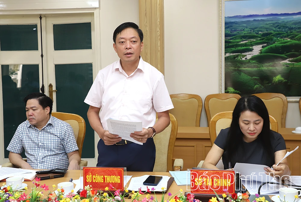 Đoàn đại biểu Quốc hội tỉnh lấy ý kiến góp ý dự thảo Luật Hỗ trợ doanh nghiệp nhỏ và vừa (sửa đổi)