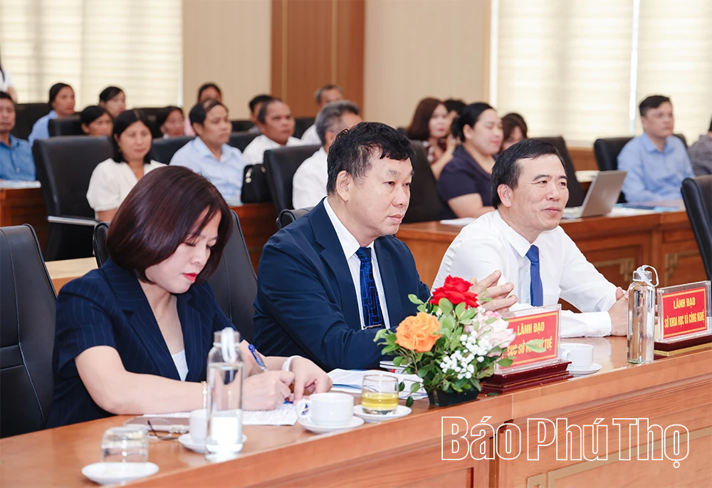 Công bố Chỉ dẫn địa lý “Mỹ Lung” cho sản phẩm nếp Gà gáy Phú Thọ
