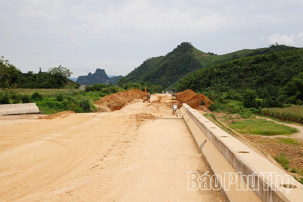 Tập trung giải quyết dứt điểm “điểm nghẽn” các dự án giao thông, khu công nghiệp trọng điểm