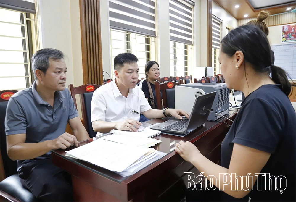 Tuyển sinh trực tuyến: Thuận lợi cho người dân