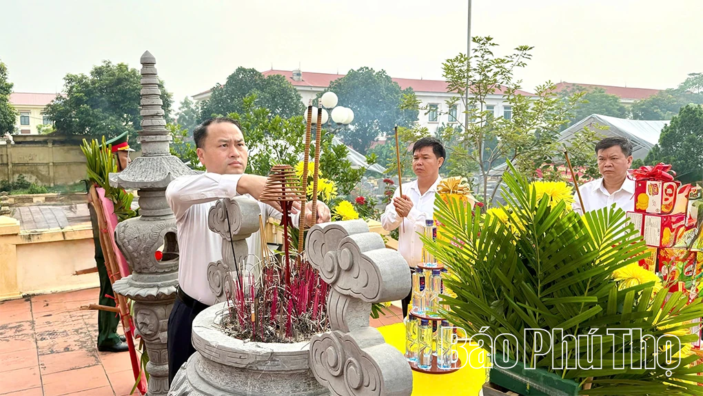 Liên Châu lấy mẫu ADN 46 phần mộ liệt sĩ