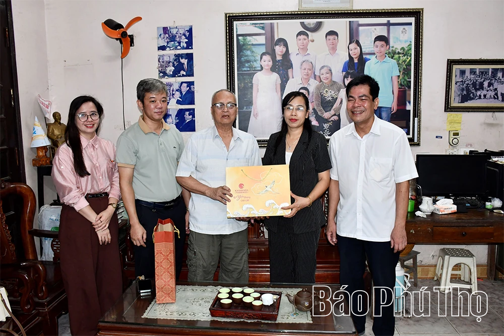 Hội Nhà báo tỉnh tri ân các nhà báo thương binh, liệt sĩ