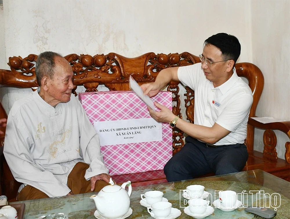 Xã Xuân Lãng tri ân người có công, dâng hương tưởng niệm các Anh hùng liệt sĩ