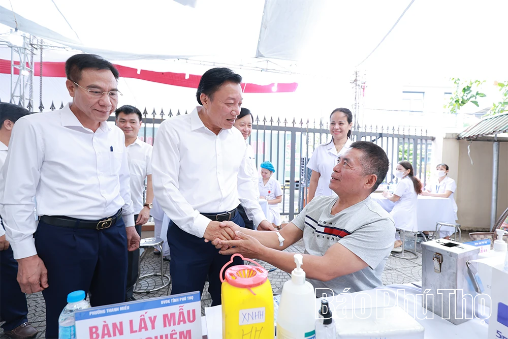 Phú Thọ ra quân khám sức khỏe miễn phí cho người dân năm 2026