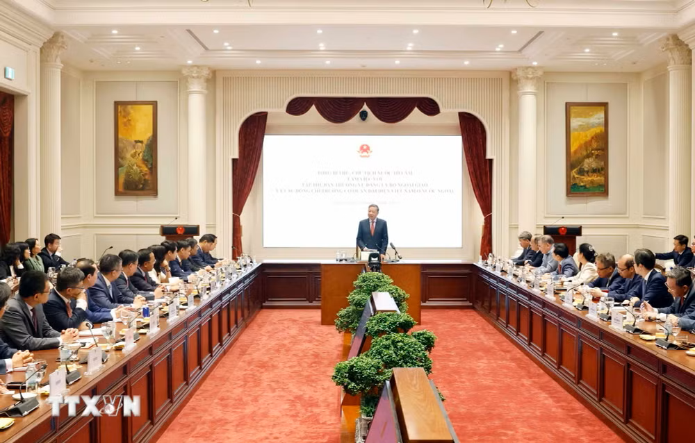 Tổng Bí thư, Chủ tịch nước Tô Lâm: Xác định ngoại giao phục vụ phát triển là trung tâm