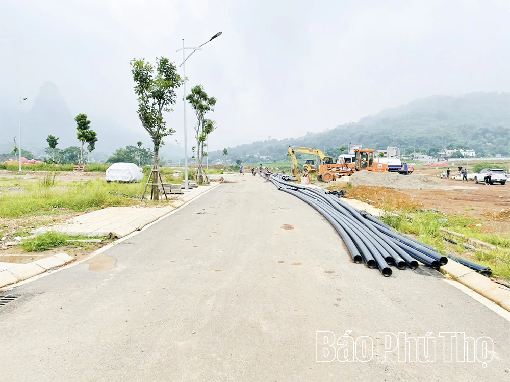 Chuyển động trên vùng dự án Kim Bôi, Dũng Tiến, Mường Vang -&nbsp;Kỳ 2: Đồng thuận để mở đường