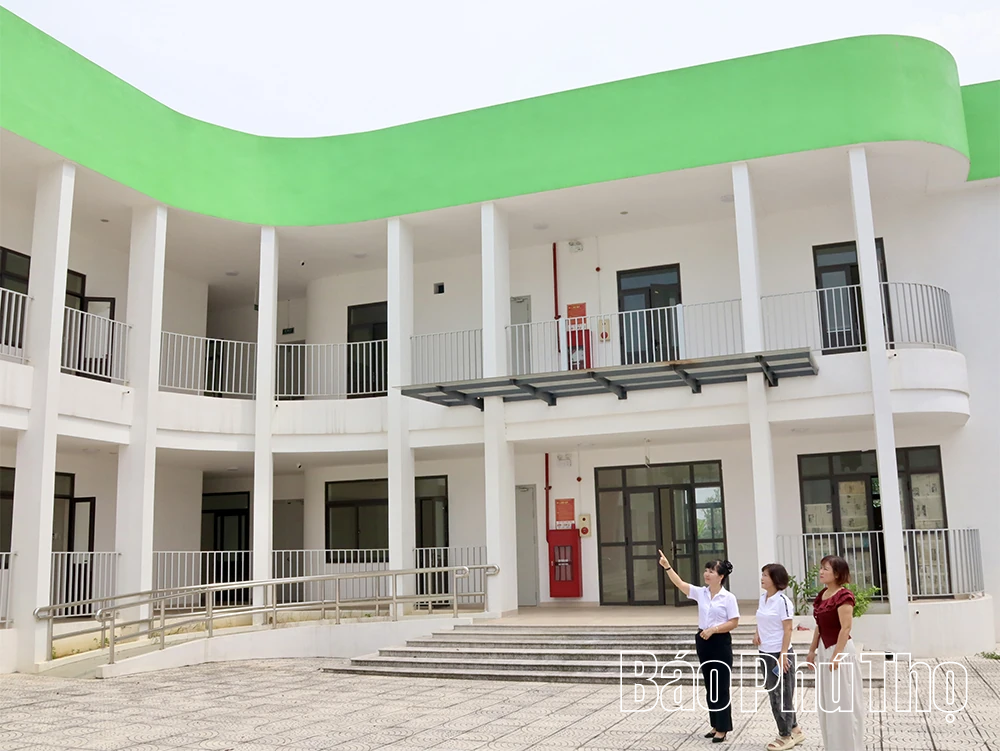 Âu Cơ chủ động chuẩn bị các điều kiện cho năm học mới