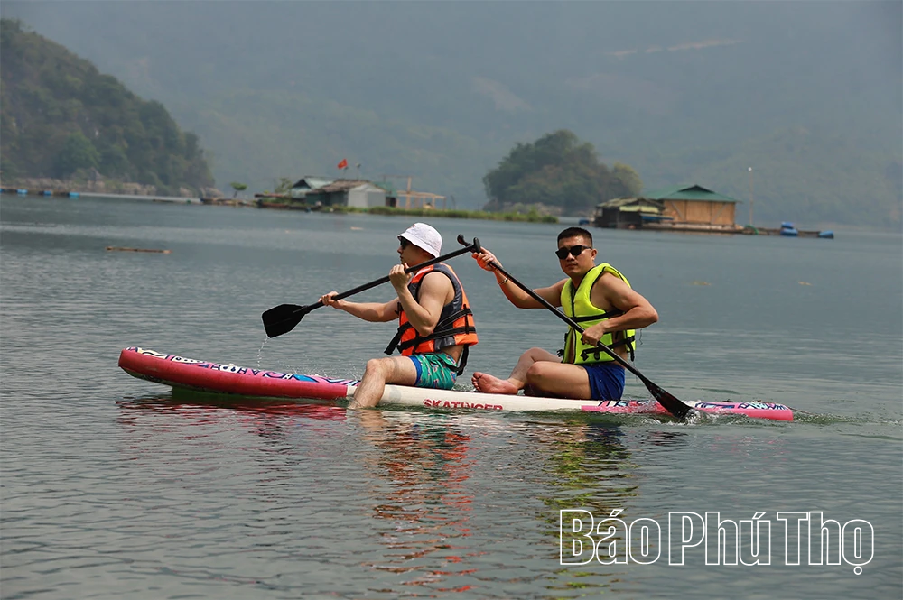 Khám phá du lịch hồ Hoà Bình
