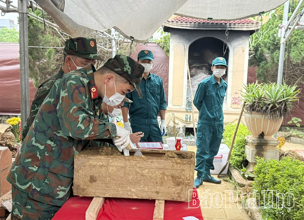 &nbsp;Xã Thanh Sơn lấy mẫu hài cốt liệt sĩ chưa xác định được thông tin