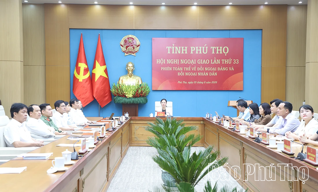 Củng cố nền tảng chính trị, nâng tầm hiệu quả đối ngoại Đảng và đối ngoại Nhân dân