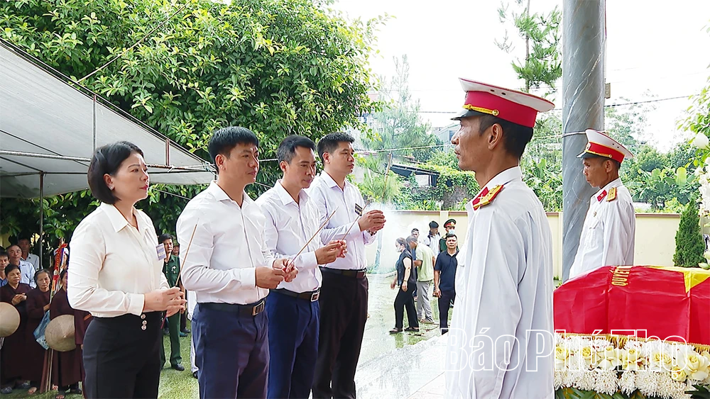 Đón nhận, truy điệu và an táng hài cốt liệt sĩ Nguyễn Văn Yến