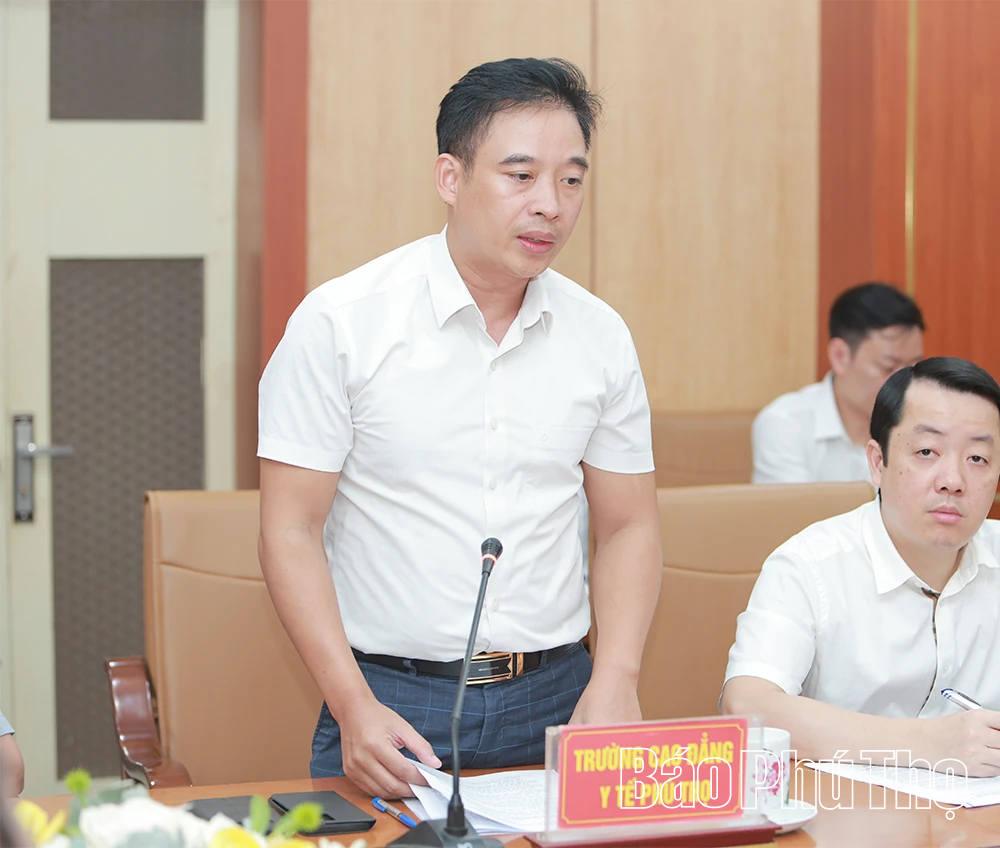 Khẩn trương hoàn thành Đề án sáp nhập Trường Cao đẳng Y tế Phú Thọ