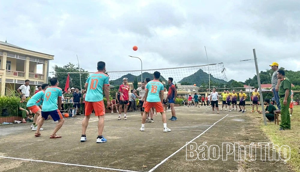 Kỳ Sơn phát động toàn dân tham gia bảo vệ an ninh Tổ quốc