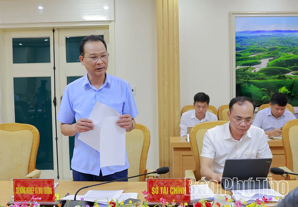 Thẩm tra các dự thảo nghị quyết về đầu tư công, đất đai, rừng