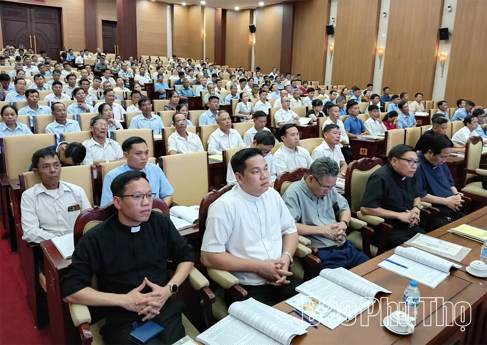 Phổ biến pháp luật về tín ngưỡng, tôn giáo cho 358 chức sắc, chức việc và tín đồ