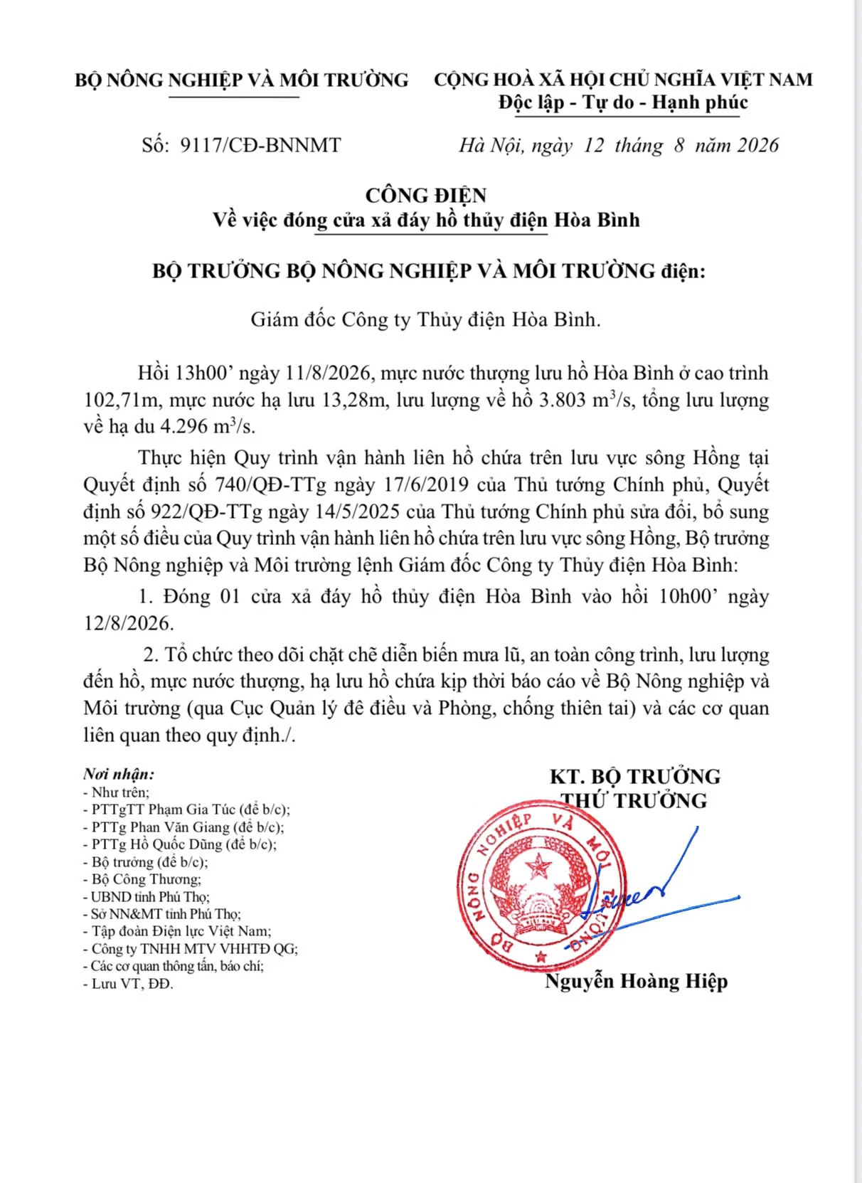 Đóng một cửa xả đáy hồ thủy điện Hòa Bình vào 10h sáng ngày 12/8