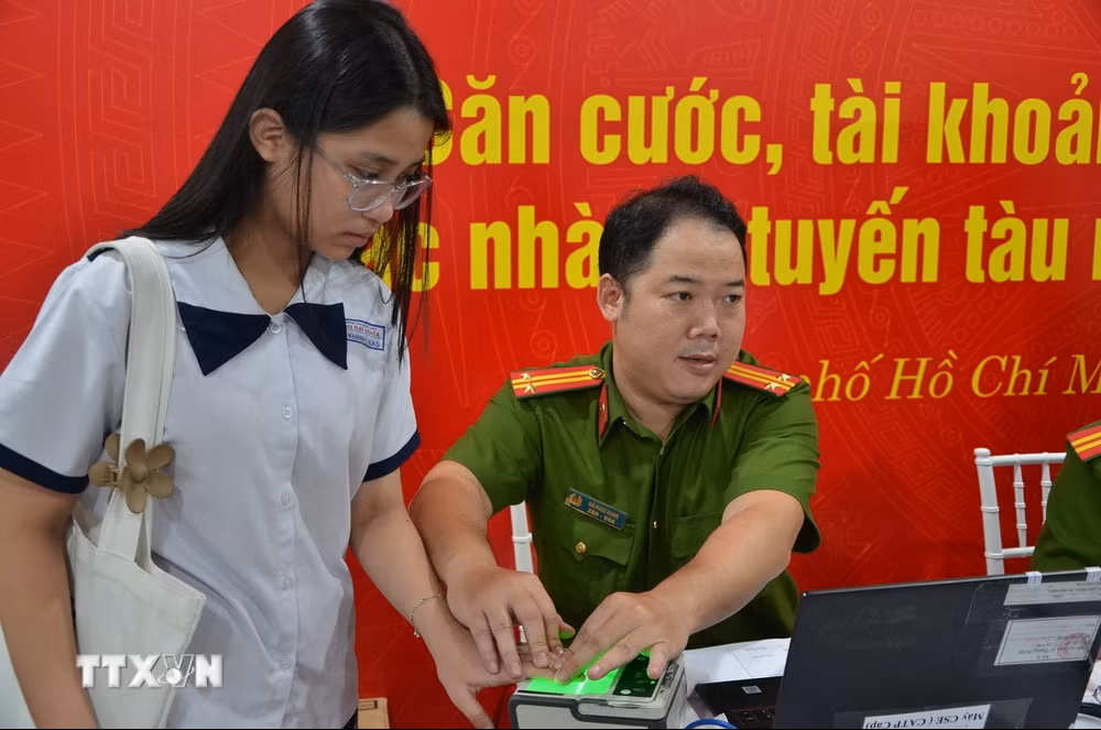 Lực lượng Công an nhân dân giữ vững trận tuyến an ninh trong kỷ nguyên mới