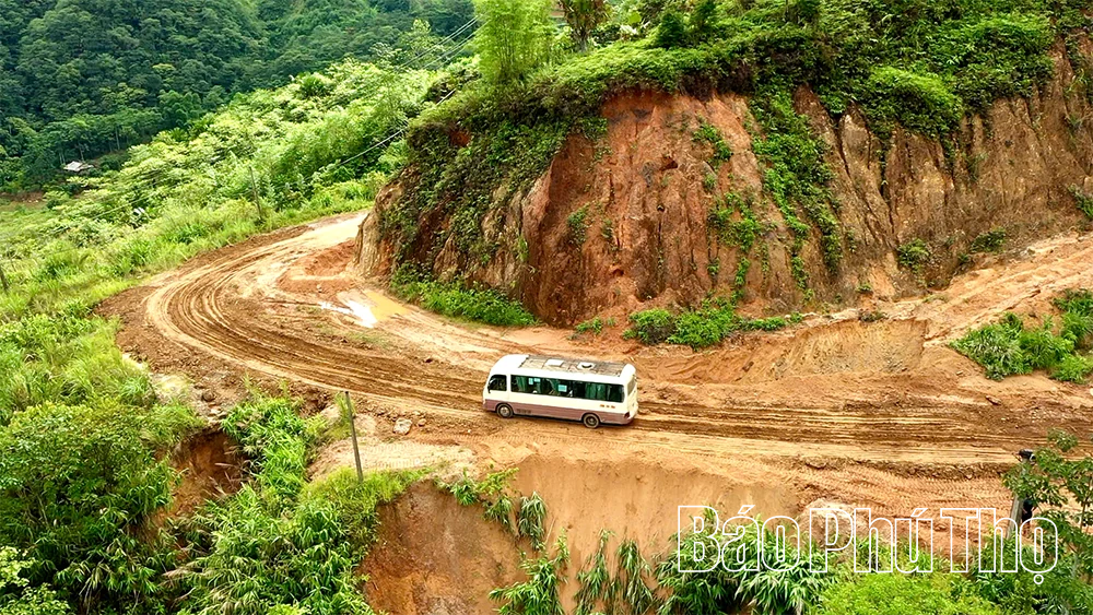 Nỗi lo sạt lở trên những cung đường vùng cao&nbsp;