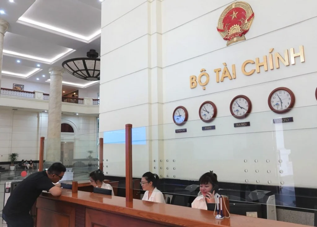 Đề xuất danh mục nhân sự lĩnh vực tài chính phải định kỳ chuyển đổi vị trí công tác
