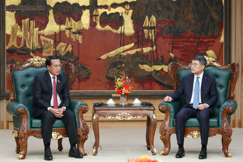 Thủ tướng Lê Minh Hưng: Việt Nam dành ưu tiên cao nhất cho việc củng cố, phát triển quan hệ với Lào