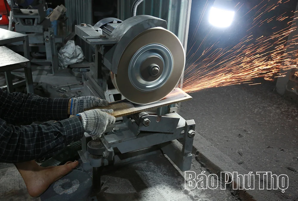Giữ lửa nghề rèn giữa nhịp sống mới