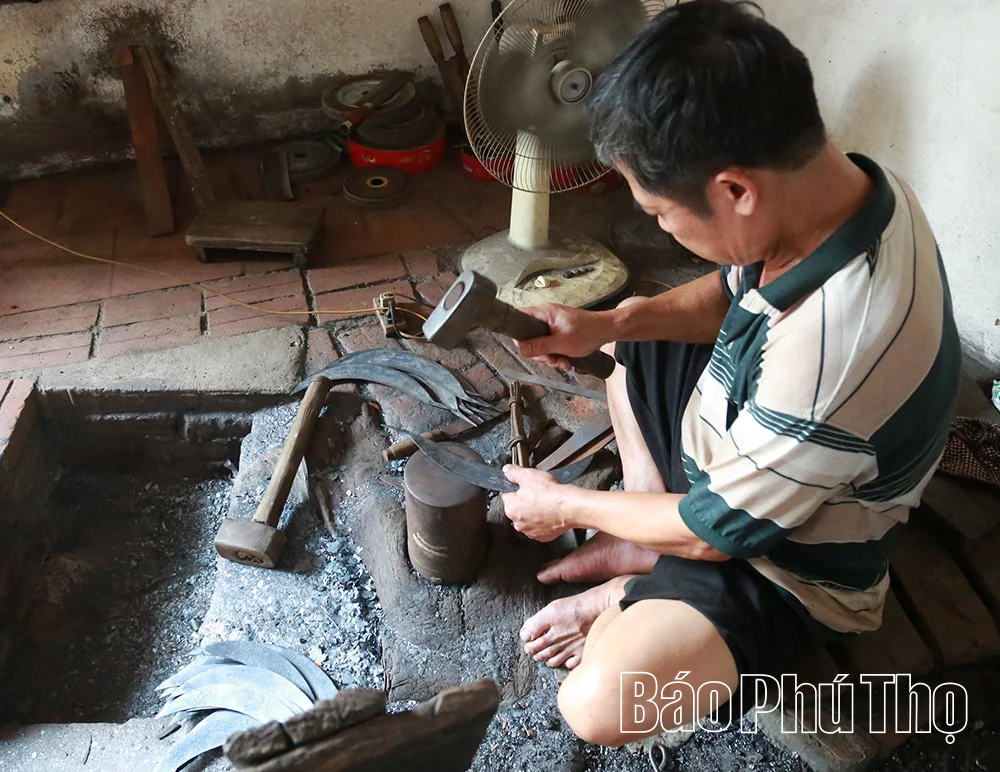 Giữ lửa nghề rèn giữa nhịp sống mới