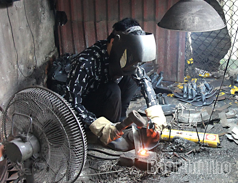 Giữ lửa nghề rèn giữa nhịp sống mới