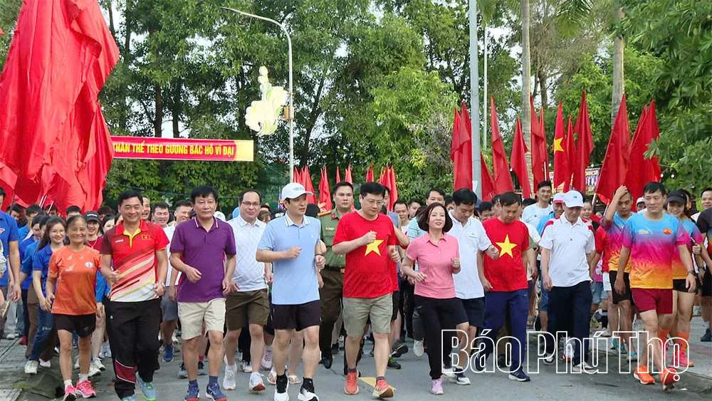 Phường Nông Trang hưởng ứng sự kiện “Cùng Việt Nam tiến bước” năm 2026
