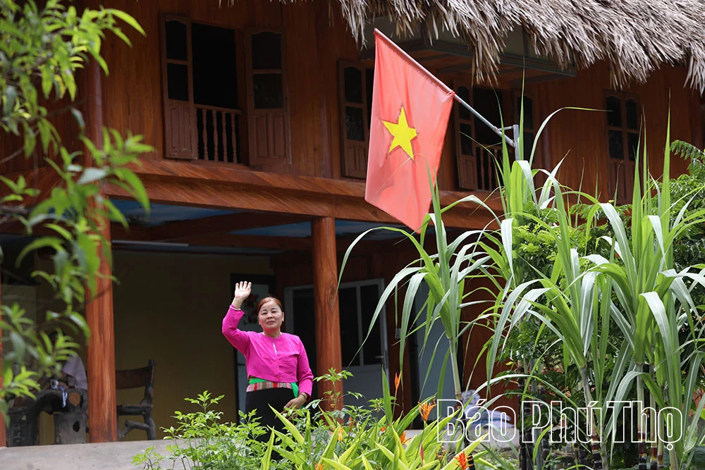 Tự hào màu cờ Tổ quốc trong ngày Quốc khánh
