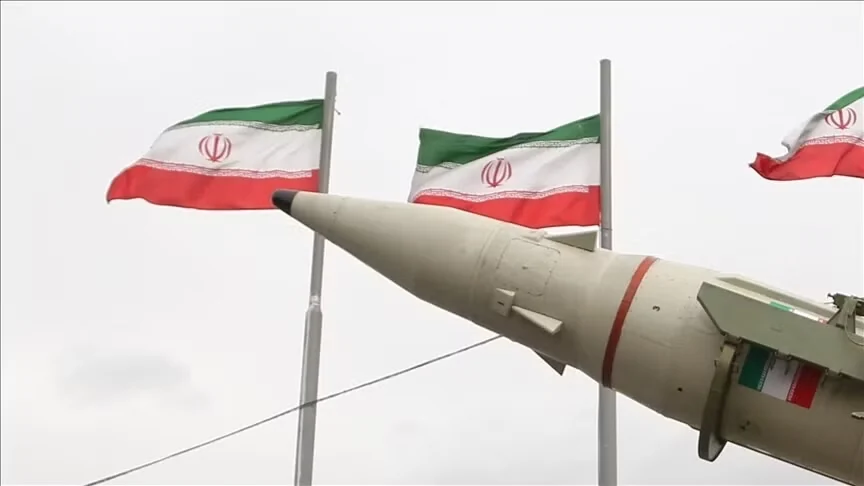 Mỹ siết trừng phạt, Iran cảnh báo rắn