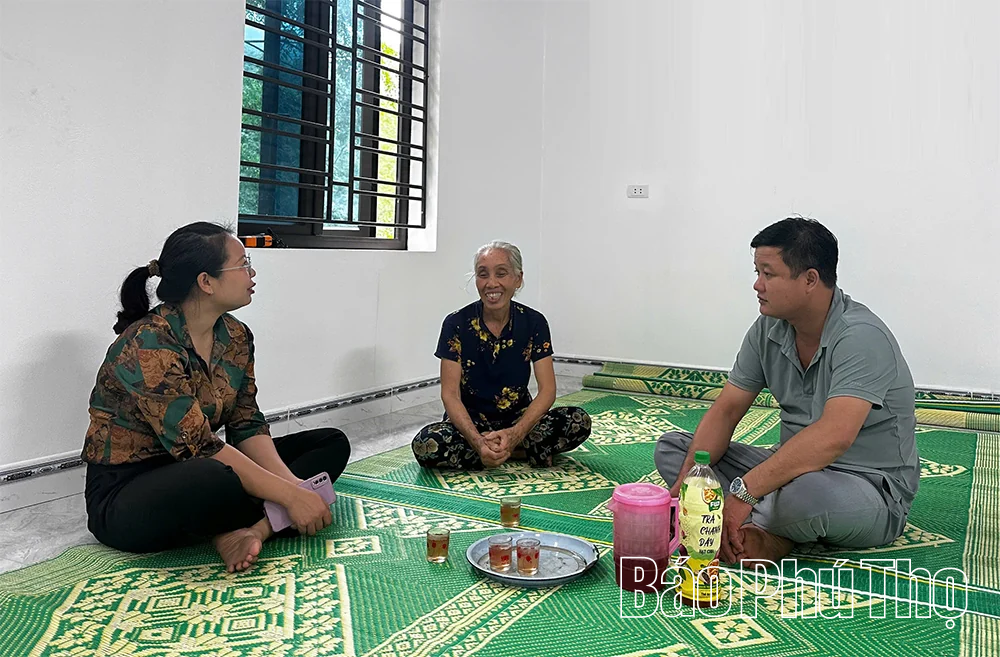 Tiền Phong chăm lo đồng bào dân tộc thiểu số