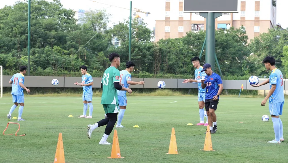 Đội tuyển U23 Việt Nam có mặt tại Nagoya, sẵn sàng cho Asiad 20