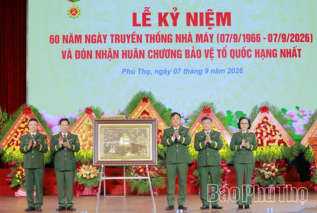 Kỷ niệm 60 năm ngày truyền thống Nhà máy Z121