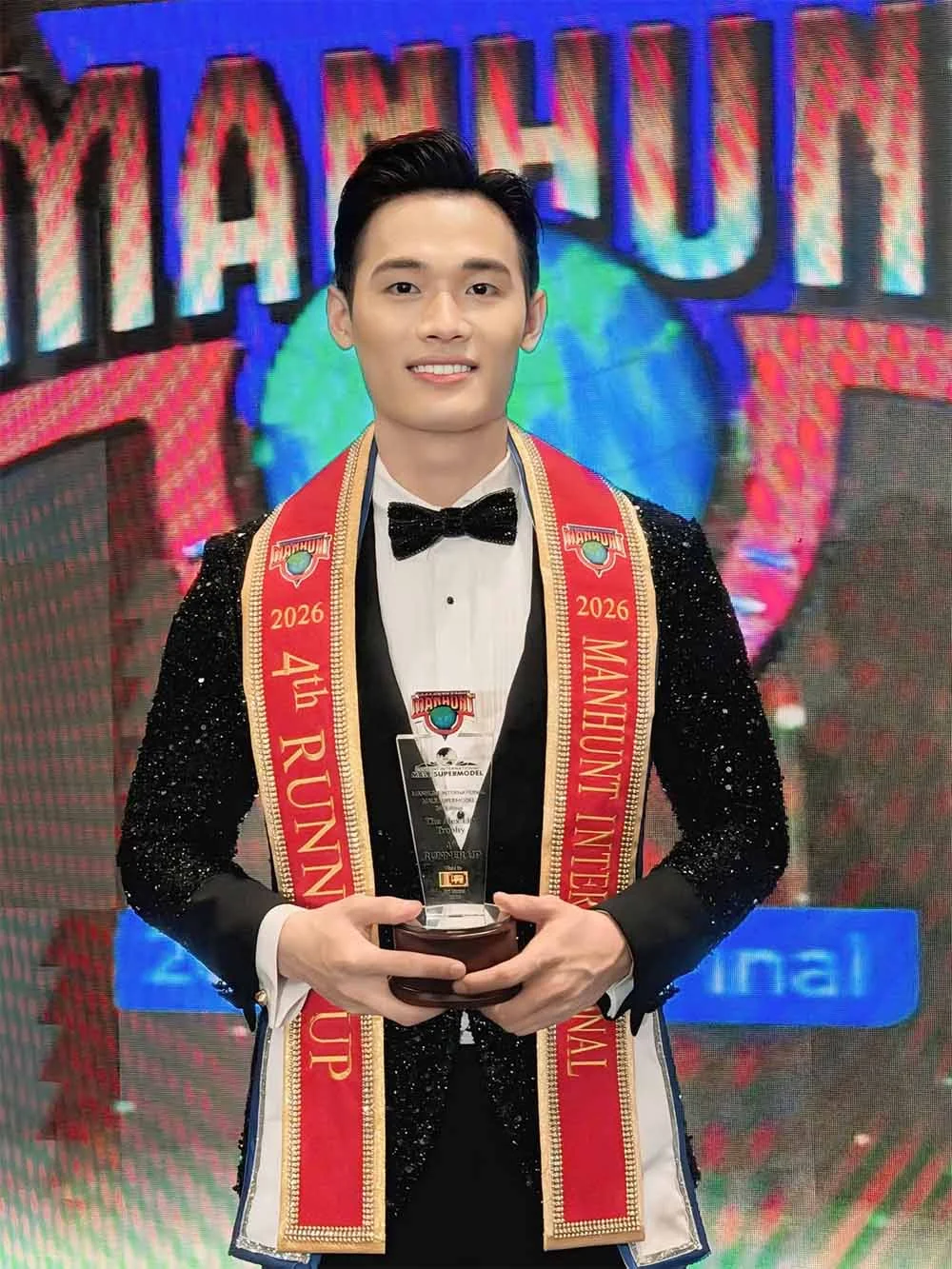 Đại diện Việt Nam giành Á vương Manhunt International 2026