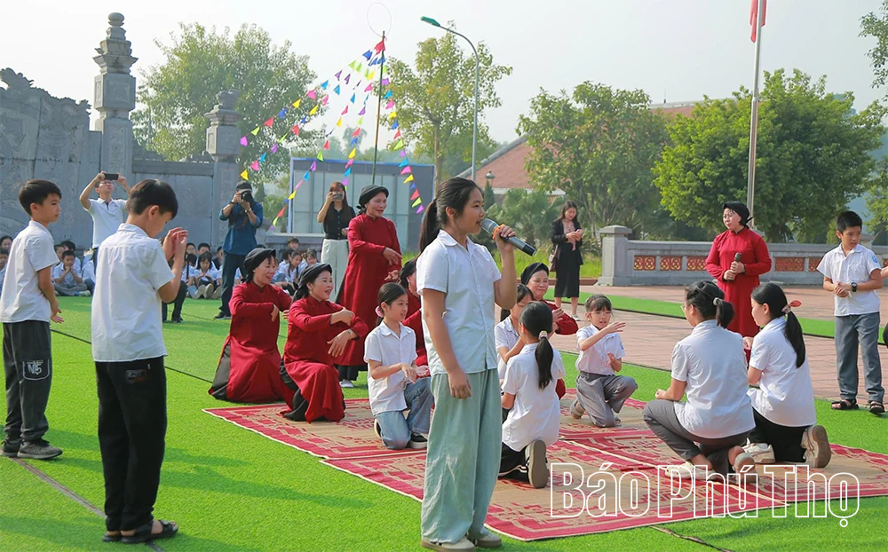 “Nguyên quán” câu hát thờ Vua