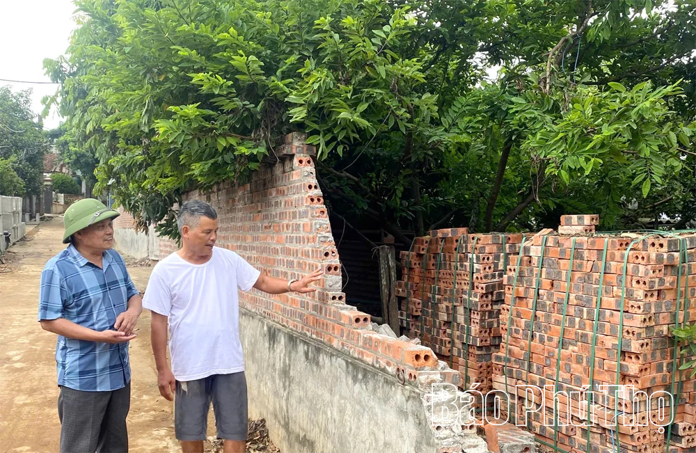 Khi nông dân hiến đất mở đường