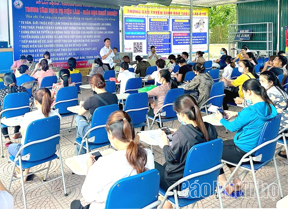 “Nối nhịp” việc làm cho lao động thất nghiệp