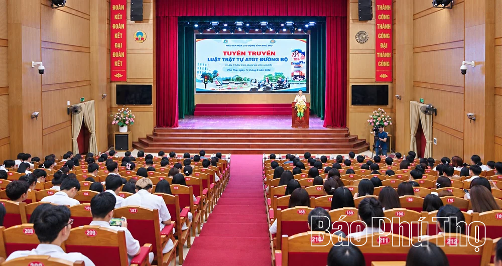 Nâng cao kiến thức pháp luật cho đoàn viên, người lao động
