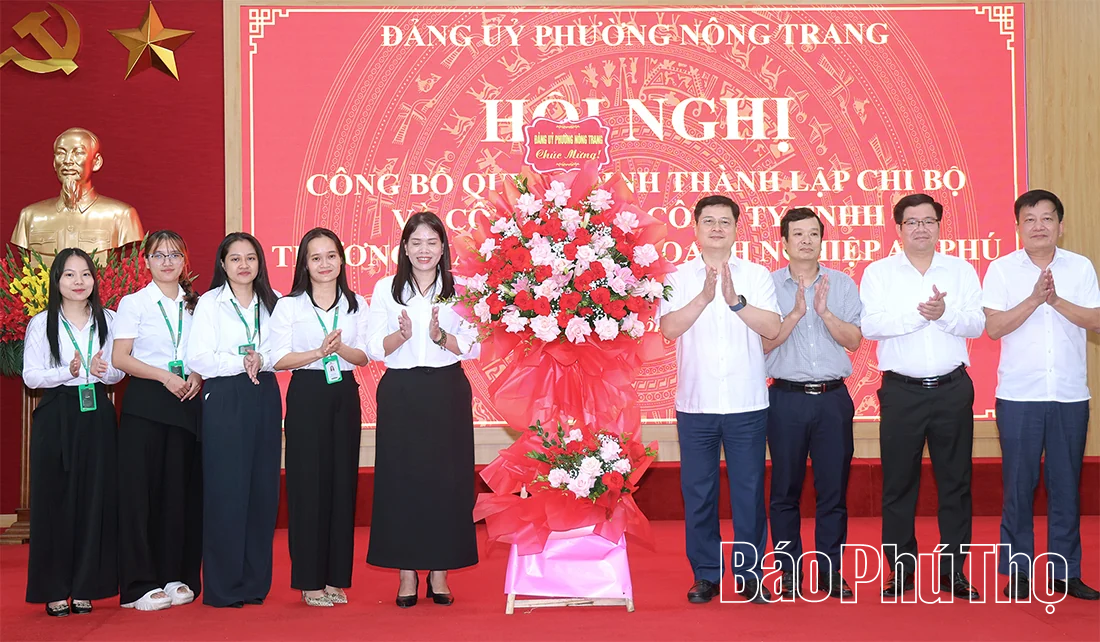 Công bố quyết định thành lập Chi bộ và Công đoàn cơ sở Công ty TNHH Thương mại dịch vụ doanh nghiệp An Phú