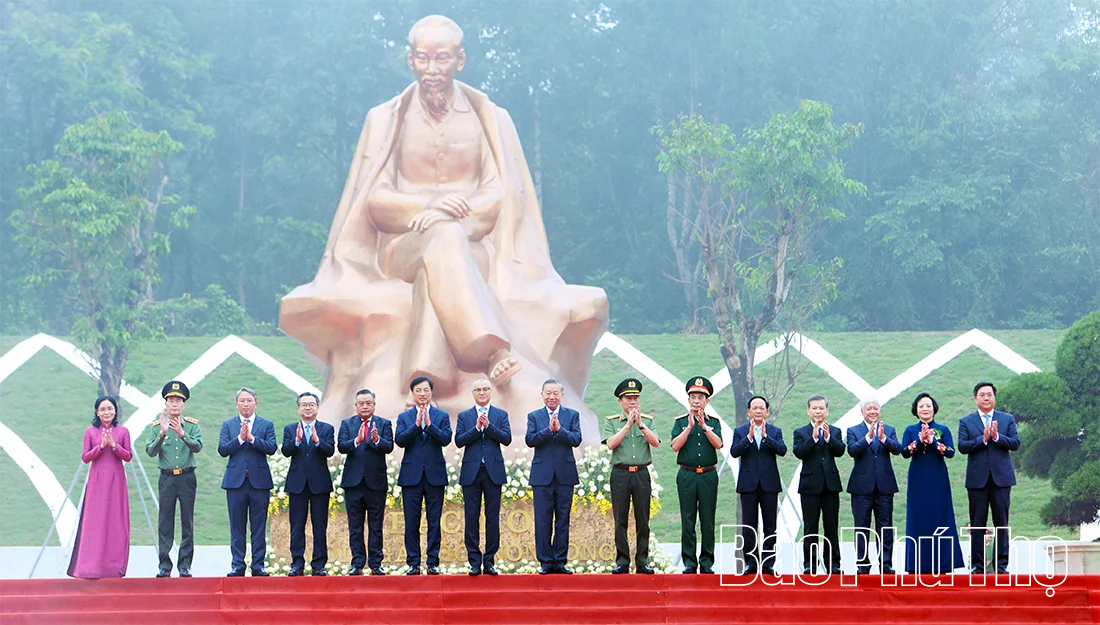 Kỷ niệm 72 năm Ngày Bác Hồ về thăm Đền Hùng và khánh thành Tượng đài “Bác Hồ với ngày hội non sông”