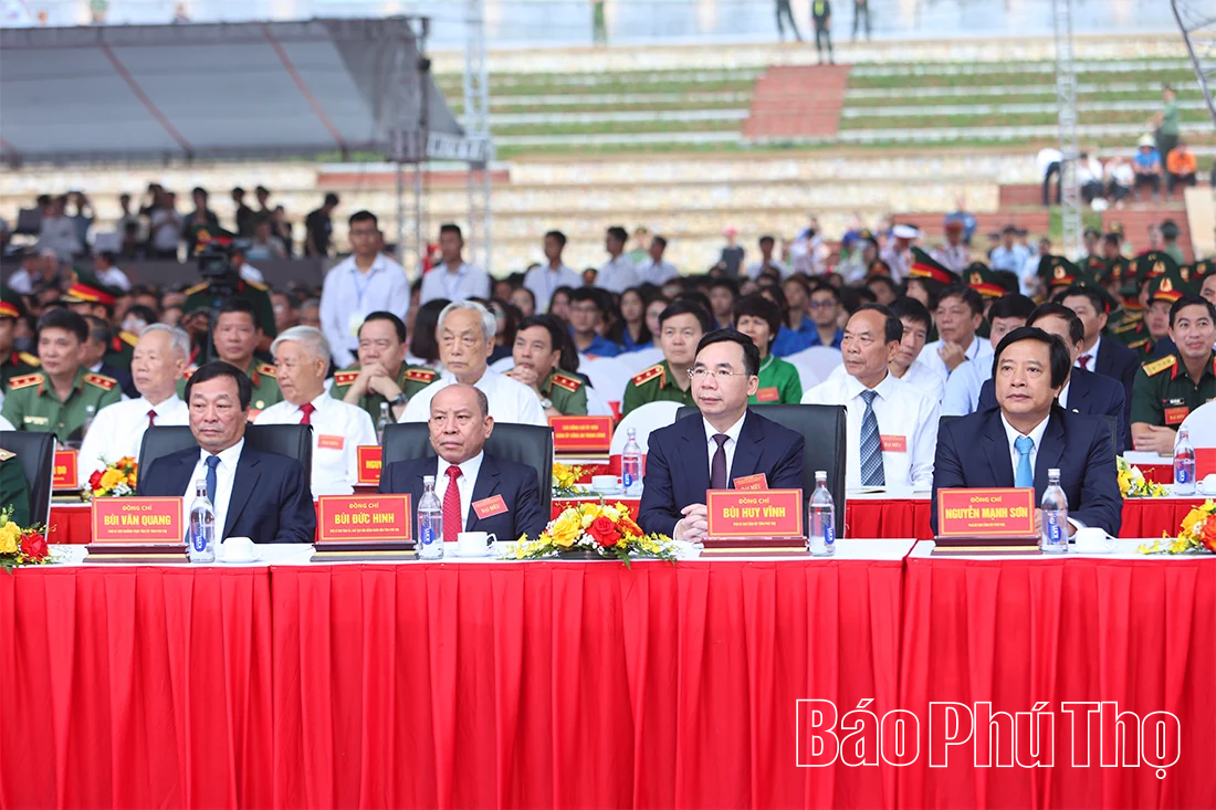 Kỷ niệm 72 năm Ngày Bác Hồ về thăm Đền Hùng và khánh thành Tượng đài “Bác Hồ với ngày hội non sông”