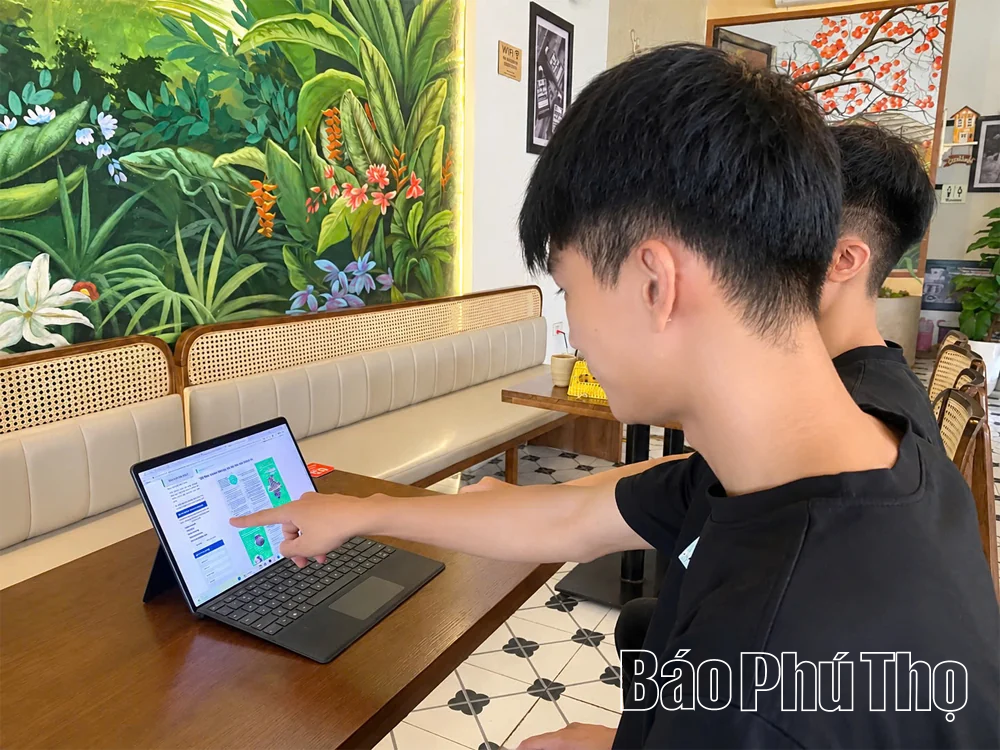 Xây dựng gia đình không khói thuốc