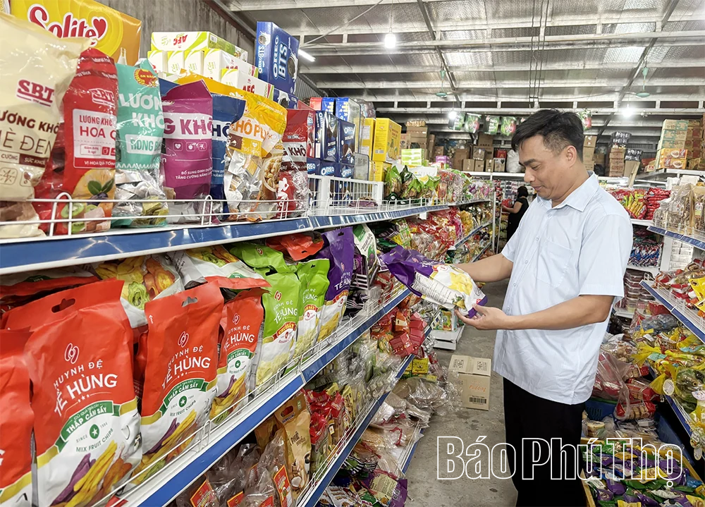 Đà Bắc đẩy mạnh phát triển thương mại - dịch vụ