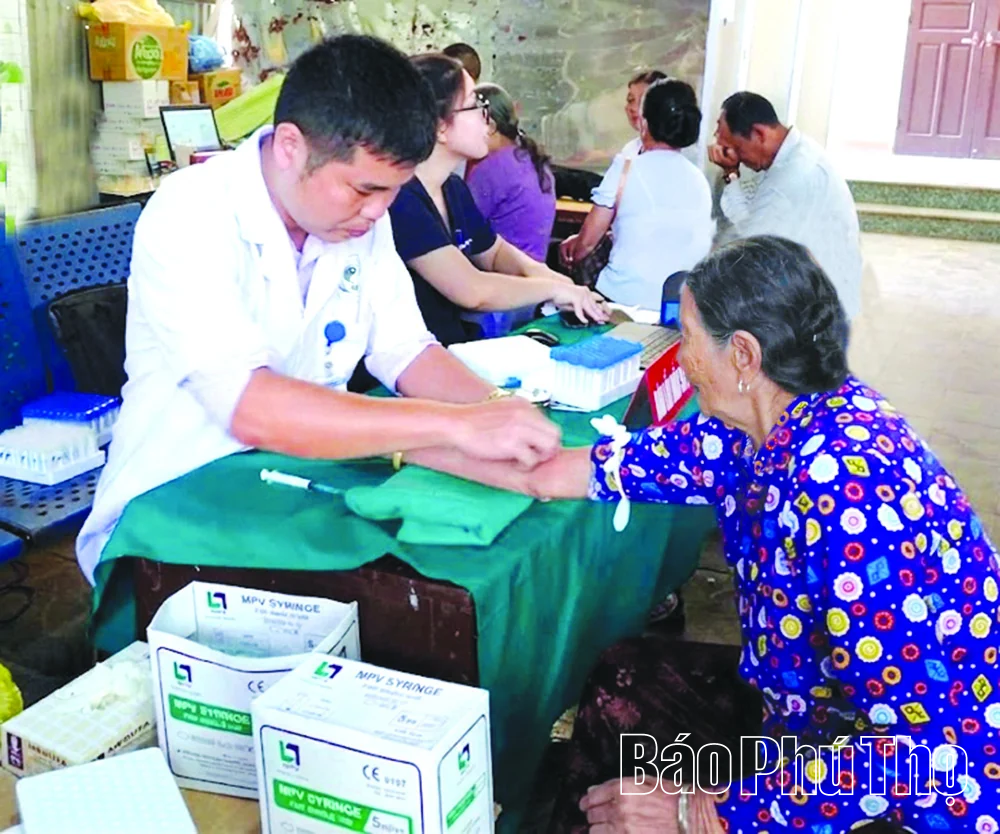 Thu Cúc quan tâm chăm sóc sức khỏe người dân