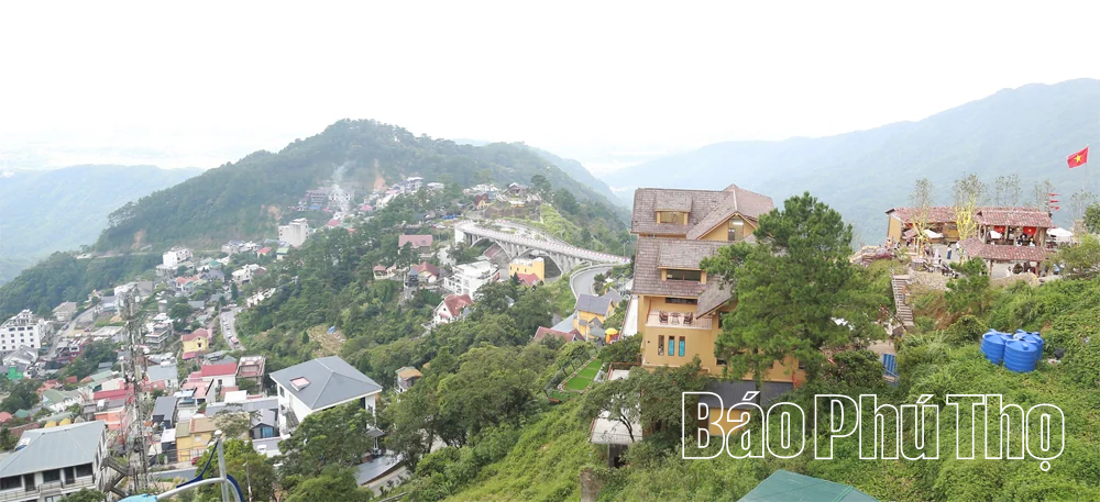 Đất quê in dấu chân Người