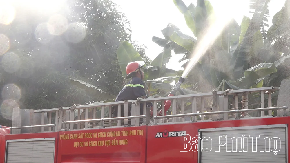 Xã Dân Chủ diễn tập phương án chữa cháy và cứu nạn, cứu hộ