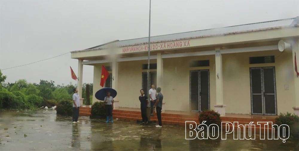 Nghịch lý xóm “hữu đinh, vô điền”