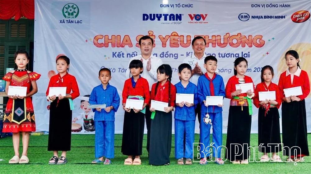 Vui Tết Trung thu, lan tỏa yêu thương
