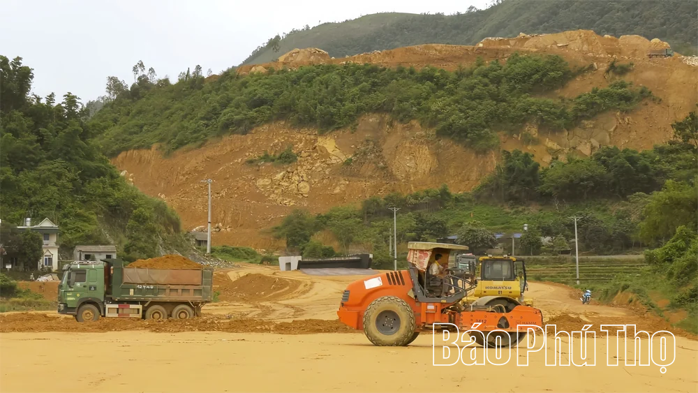 Gỡ điểm nghẽn mặt bằng, khơi thông nguồn lực đầu tư